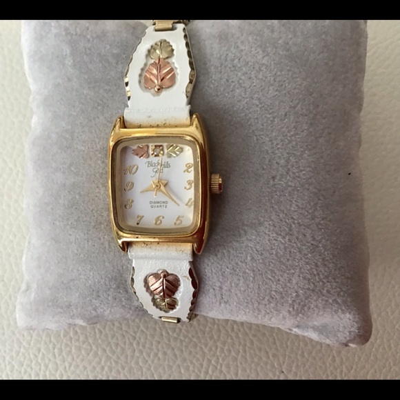 Watch - Picture 1 of 5